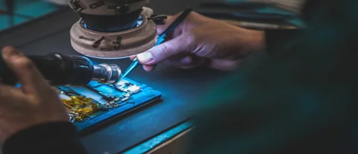 تعمیرات سخت افزاری لپ تاپ